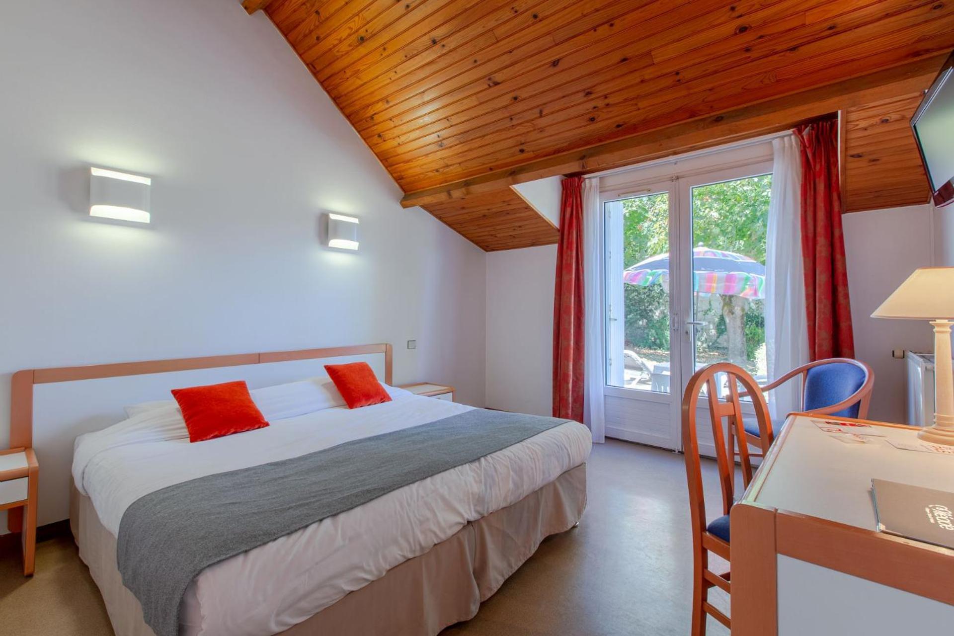 Hotel Mileade Le Domaine De La Blairie - Saumur Saint-Martin-de-la-Place Екстер'єр фото